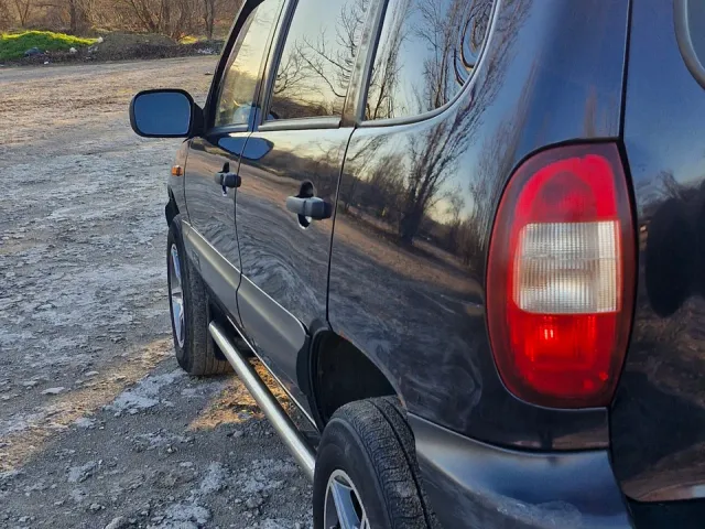 Chevrolet Niva - фото 4