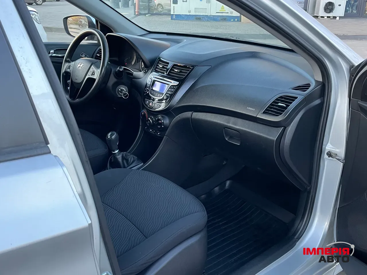 Hyundai Accent - фото 10