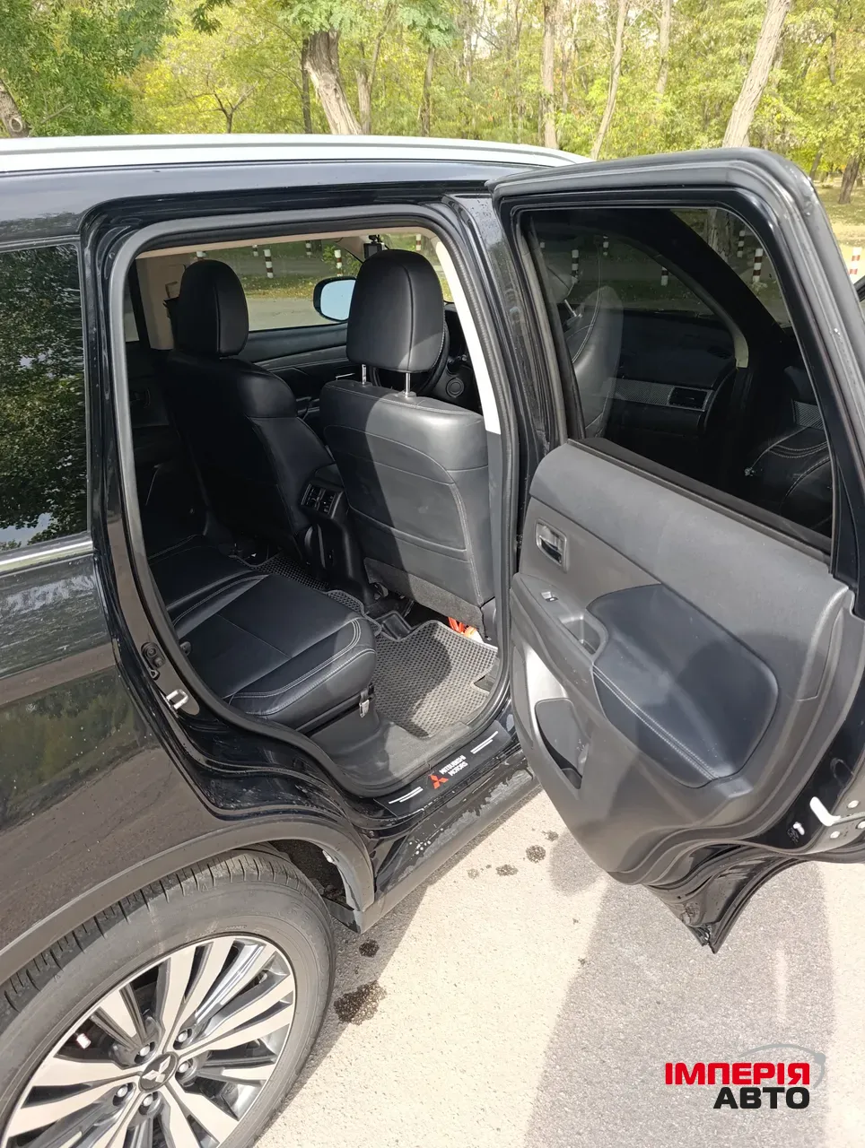 Mitsubishi Outlander - фото 6