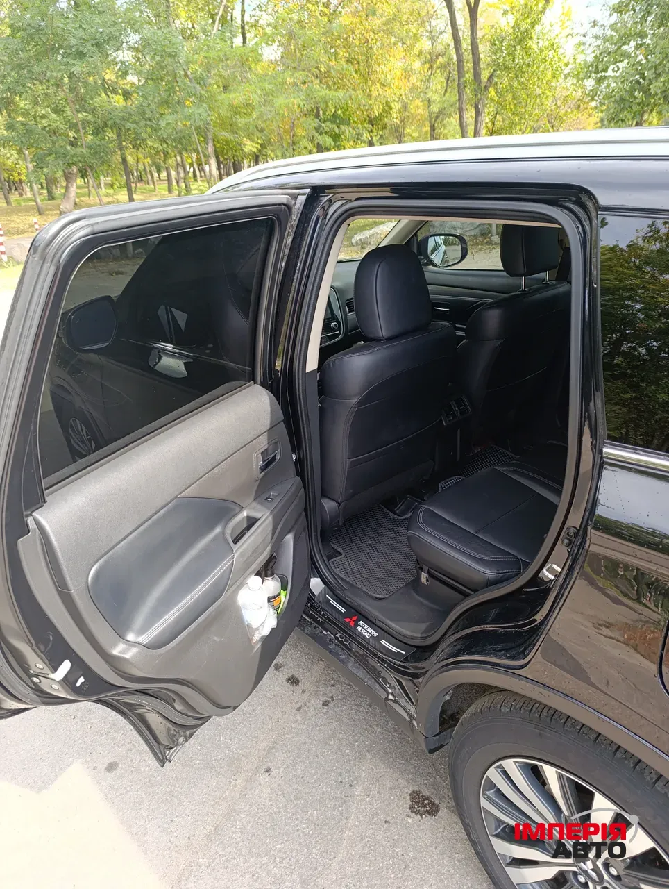 Mitsubishi Outlander - фото 7