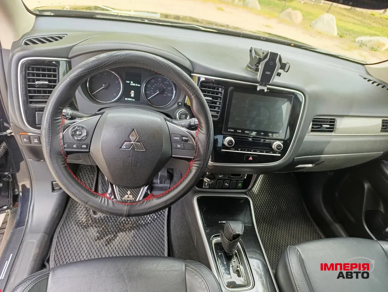 Mitsubishi Outlander - фото 9