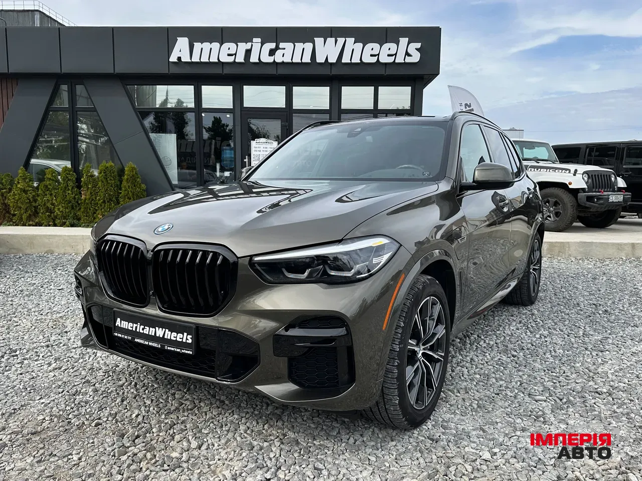 BMW X5 - фото 1