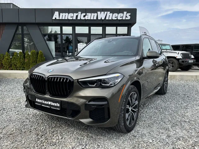 BMW X5 - фото 1
