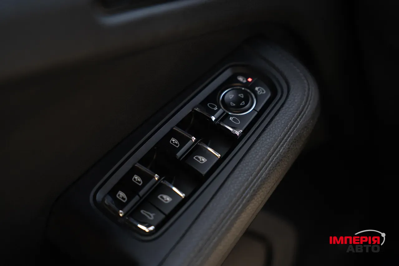 Porsche Macan - фото 17