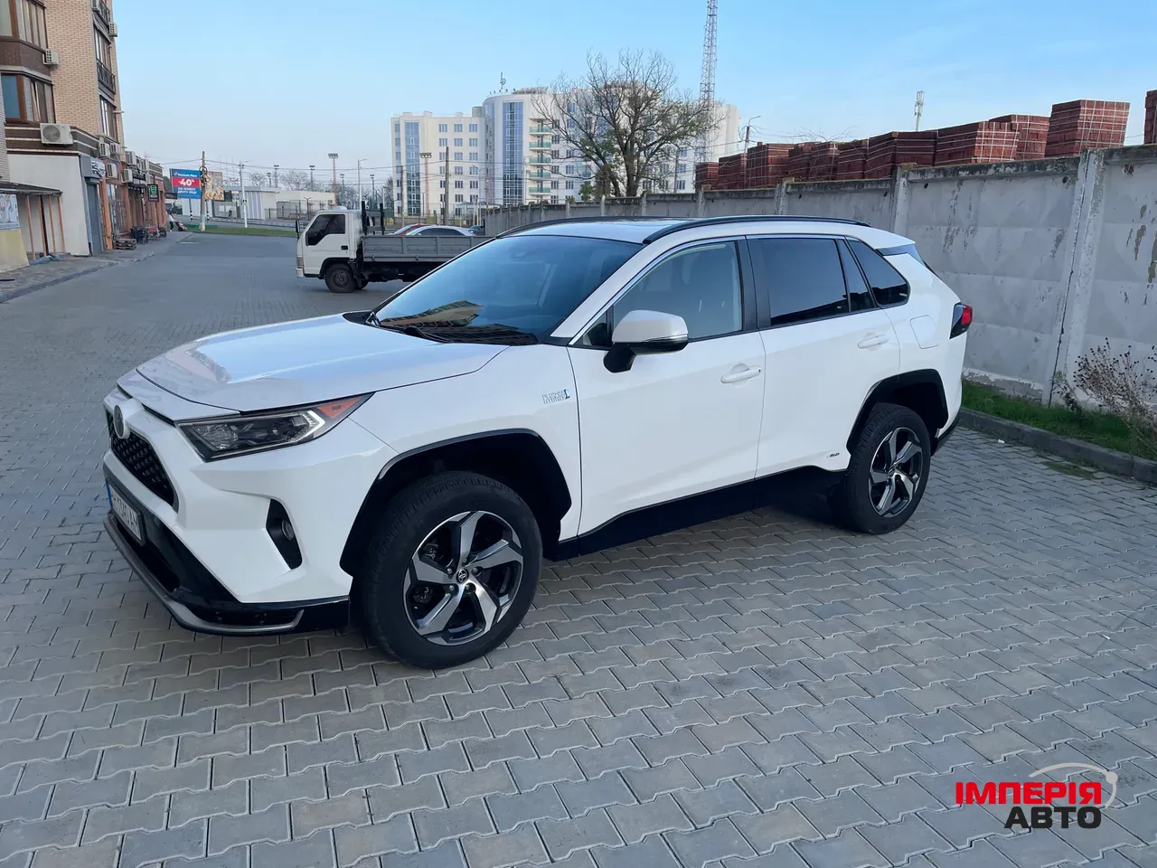 Toyota RAV4 - фото 7