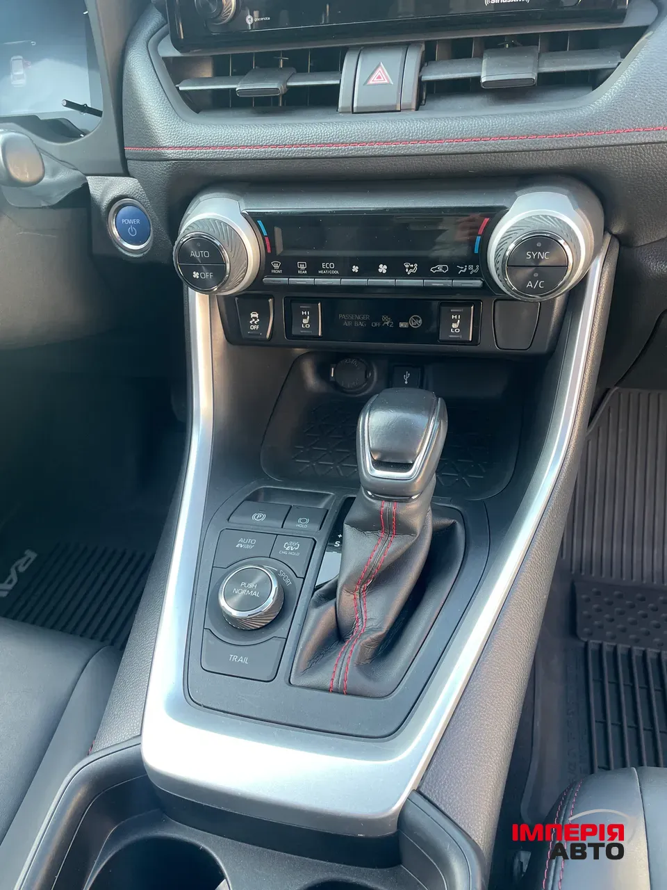 Toyota RAV4 - фото 27