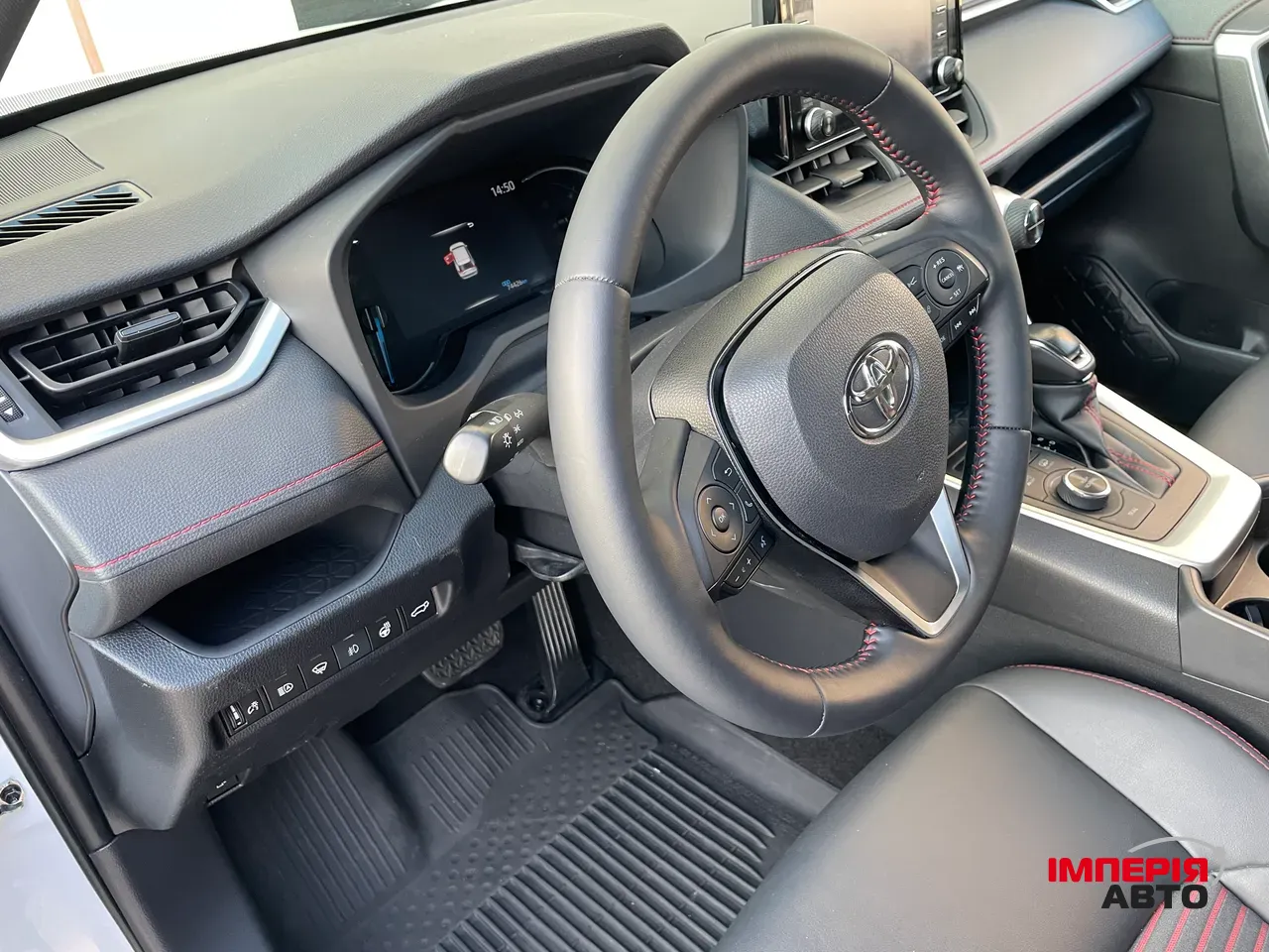 Toyota RAV4 - фото 17