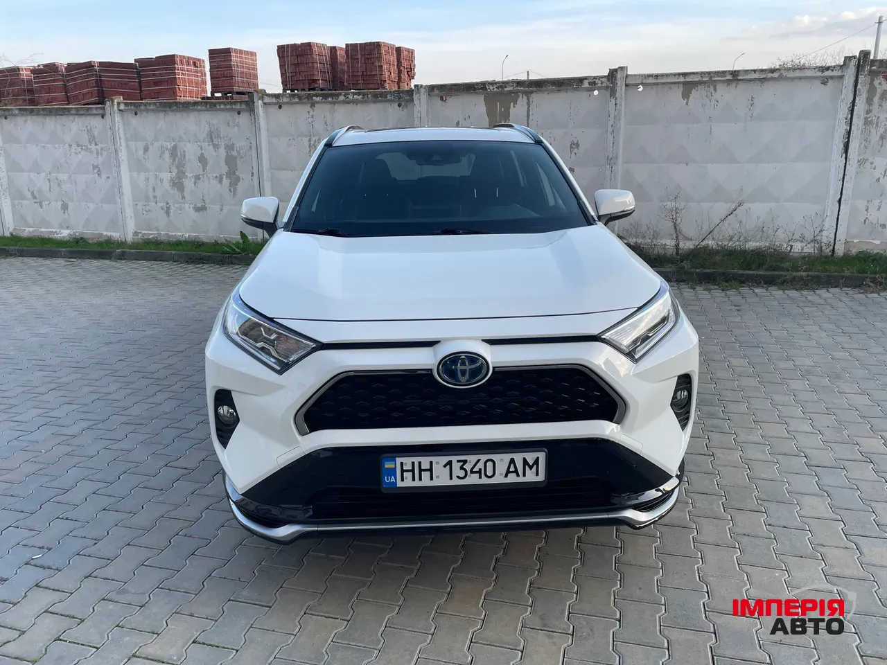 Toyota RAV4 - фото 4