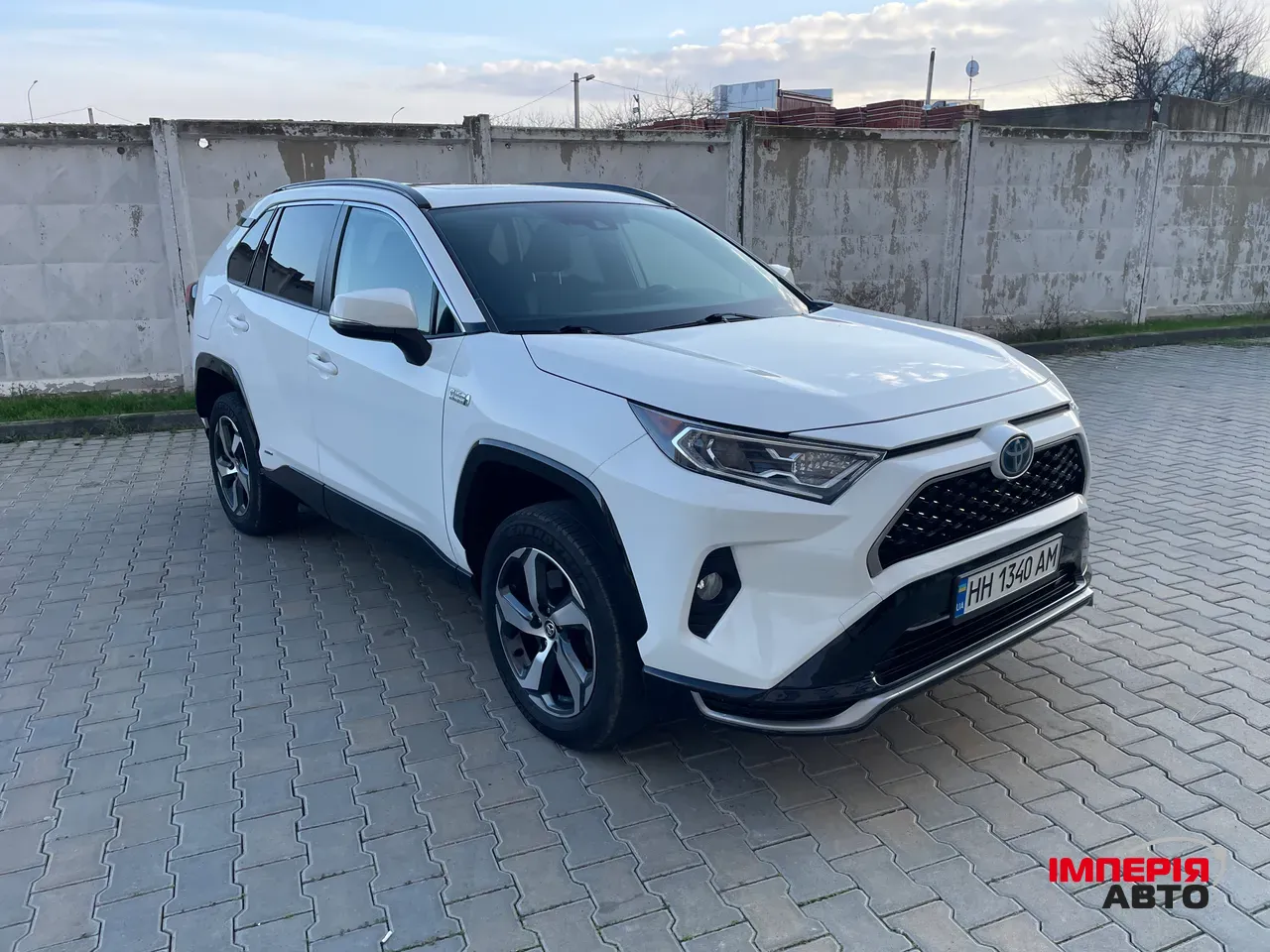 Toyota RAV4 - фото 6