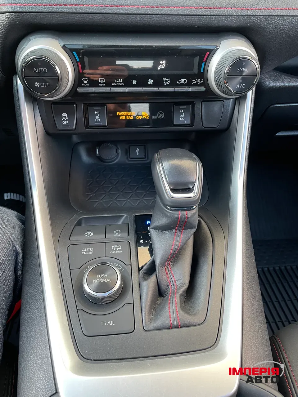 Toyota RAV4 - фото 24