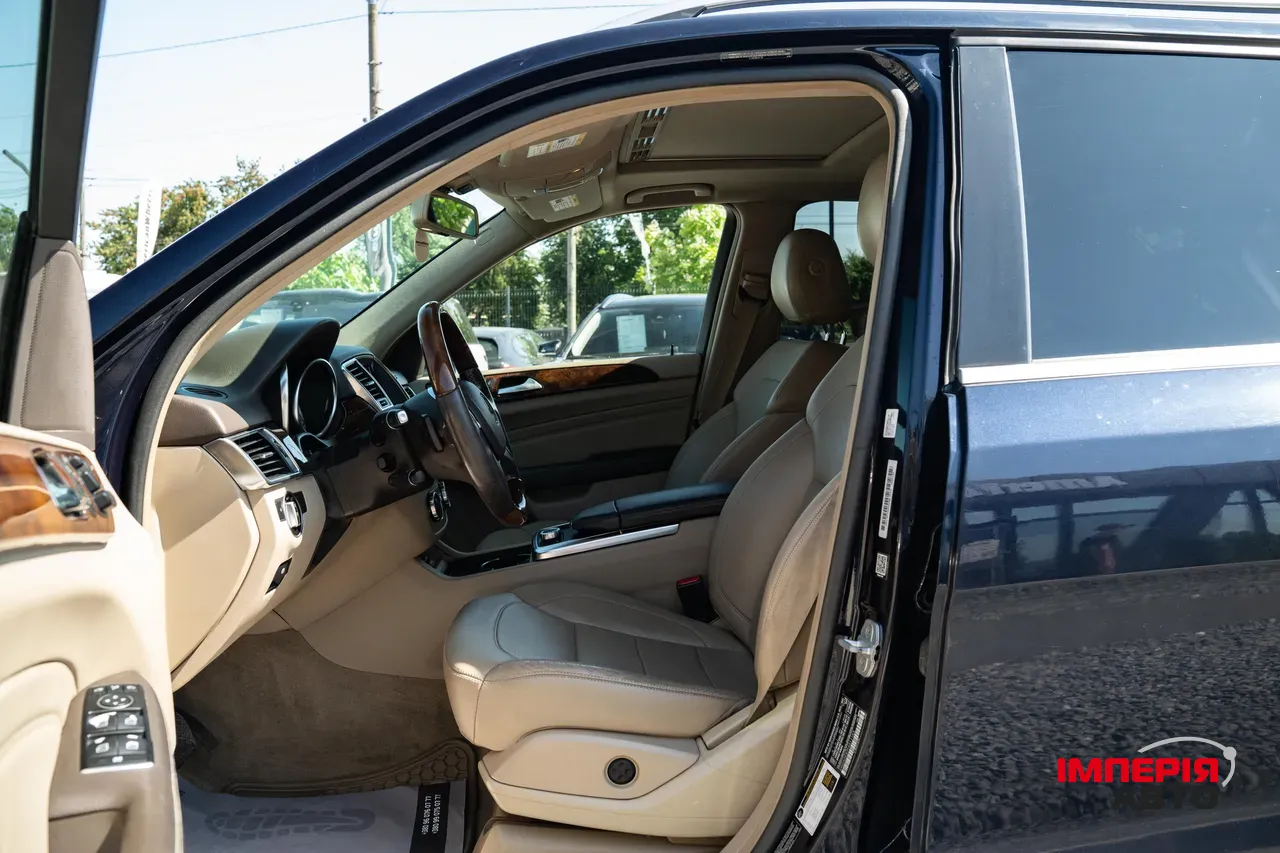 Mercedes-Benz M-Класс - фото 18
