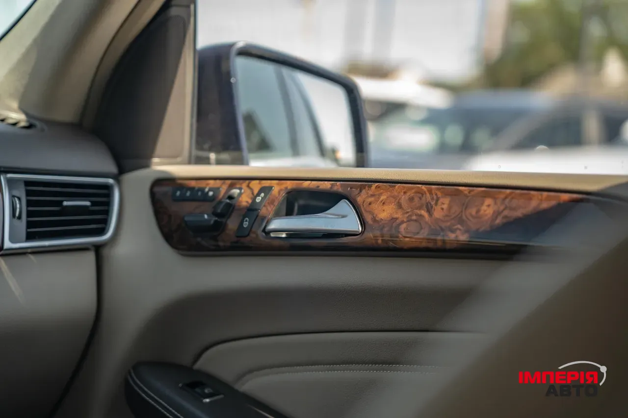 Mercedes-Benz M-Класс - фото 32