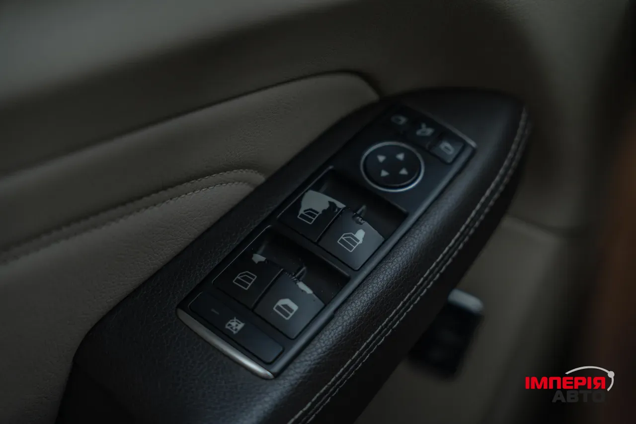 Mercedes-Benz M-Класс - фото 20