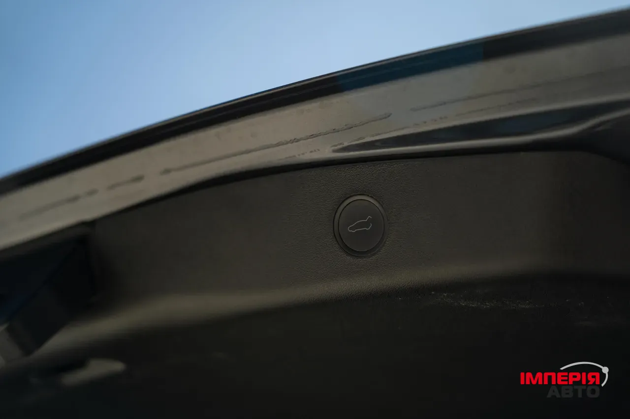 Tesla Model 3 - фото 31