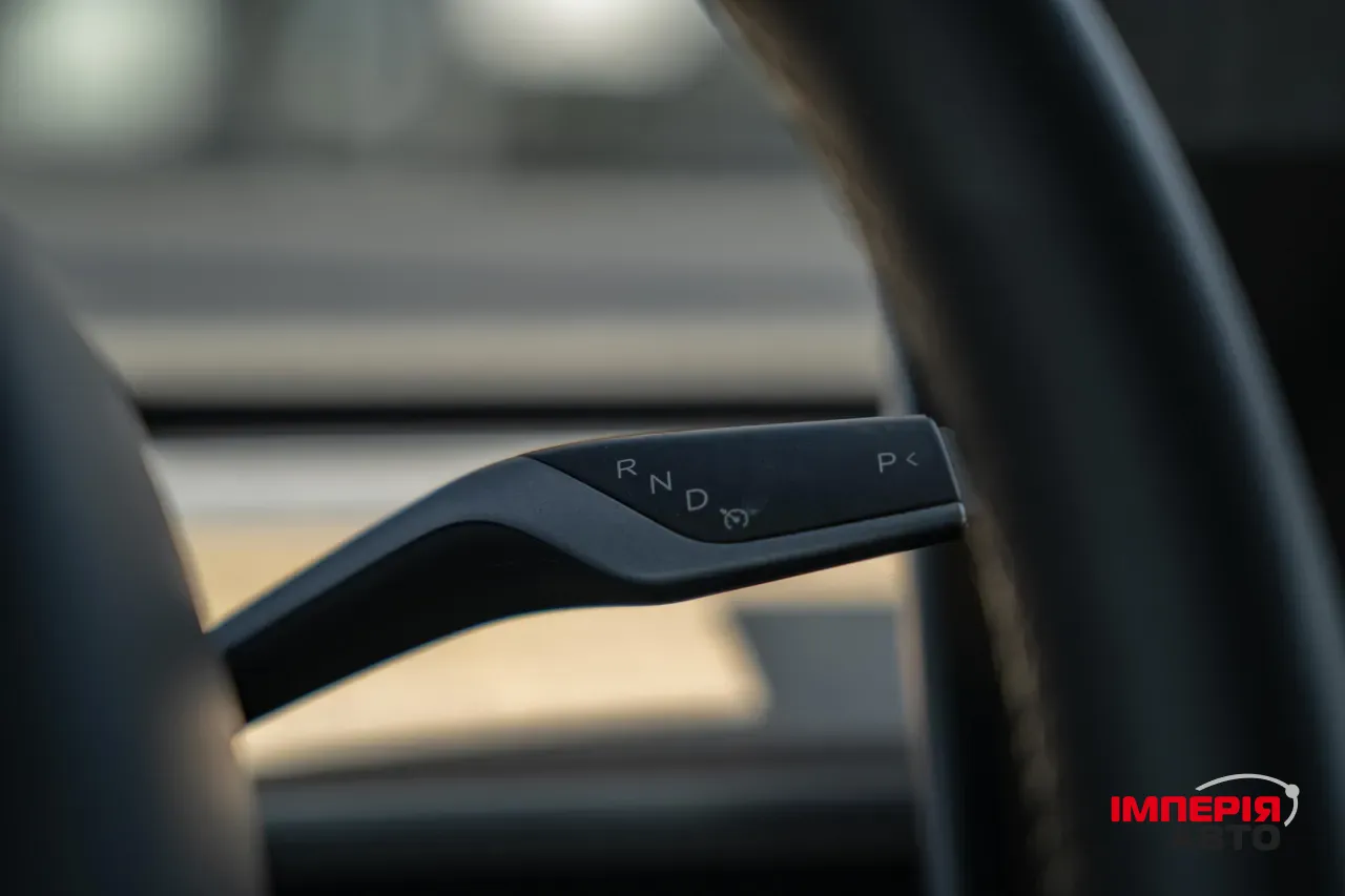 Tesla Model 3 - фото 21