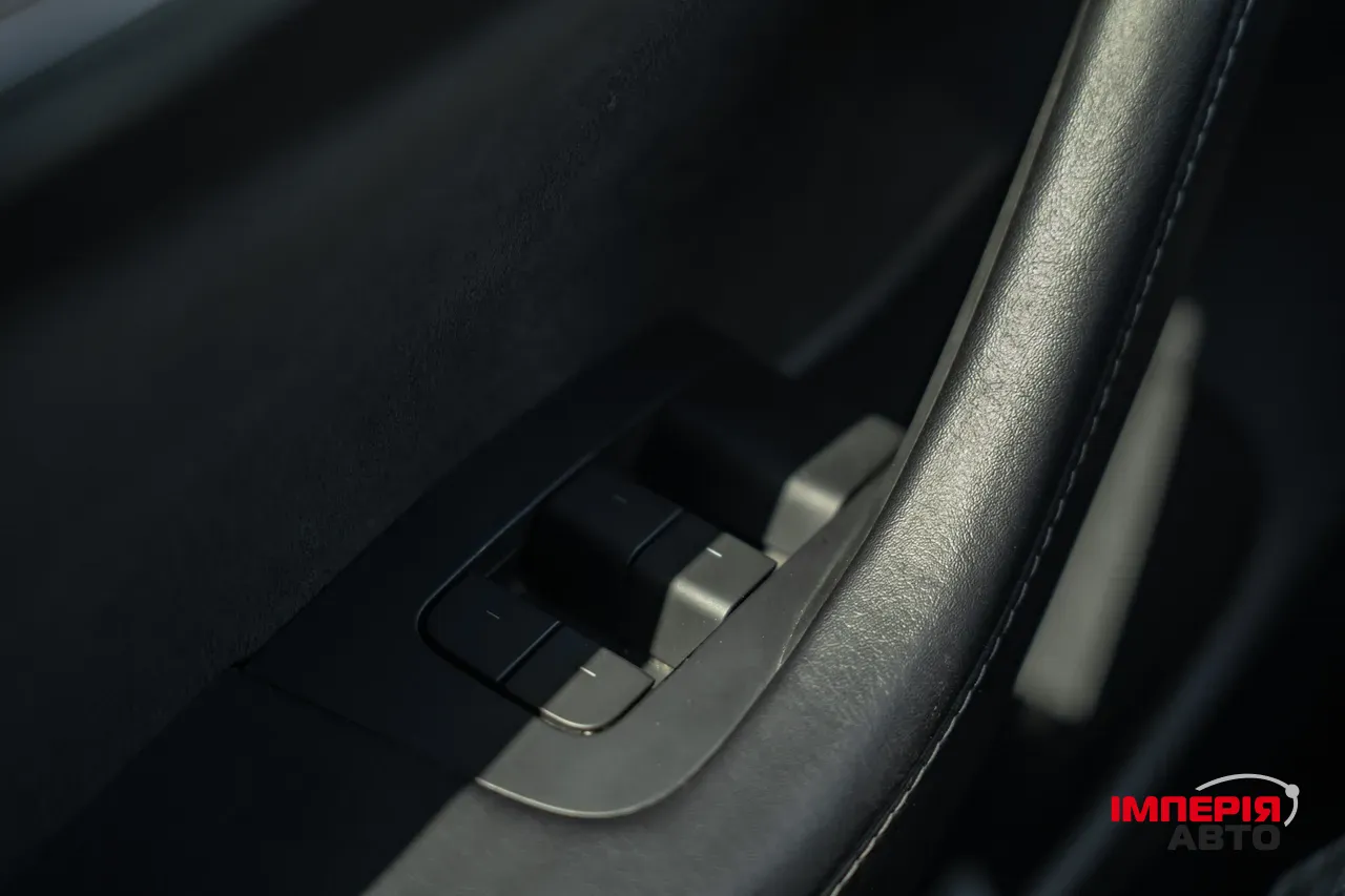 Tesla Model 3 - фото 17