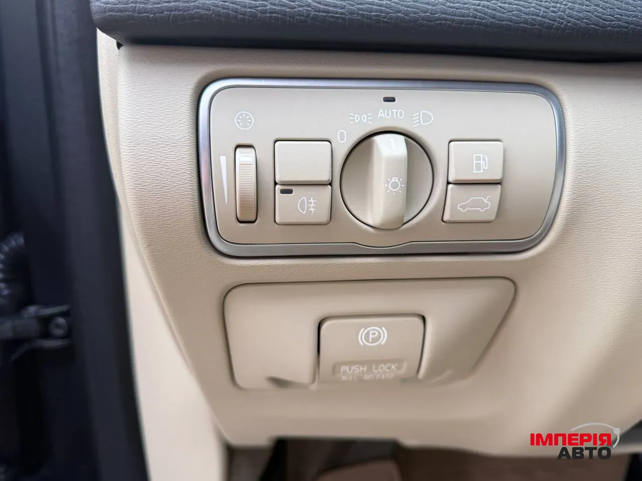 Volvo XC60 - фото 15