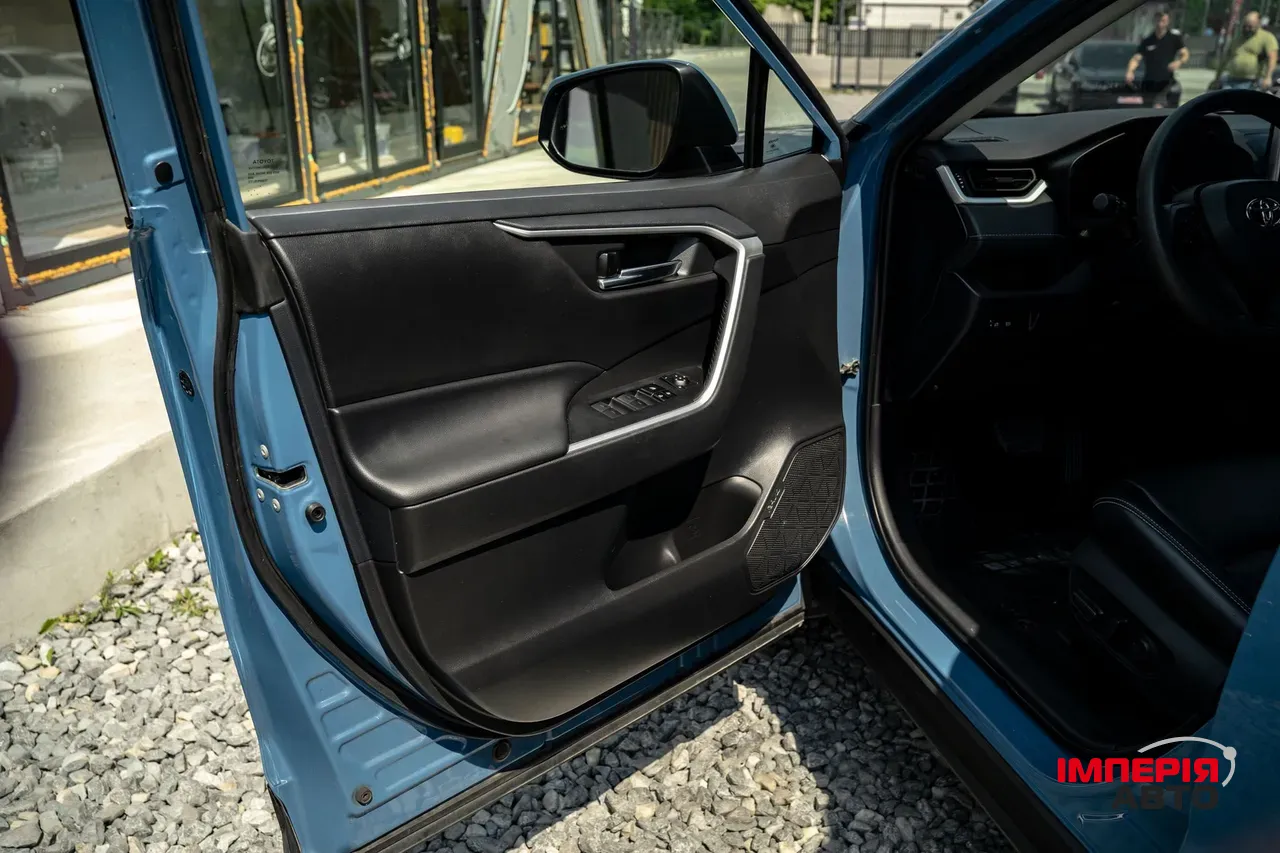 Toyota RAV4 - фото 49