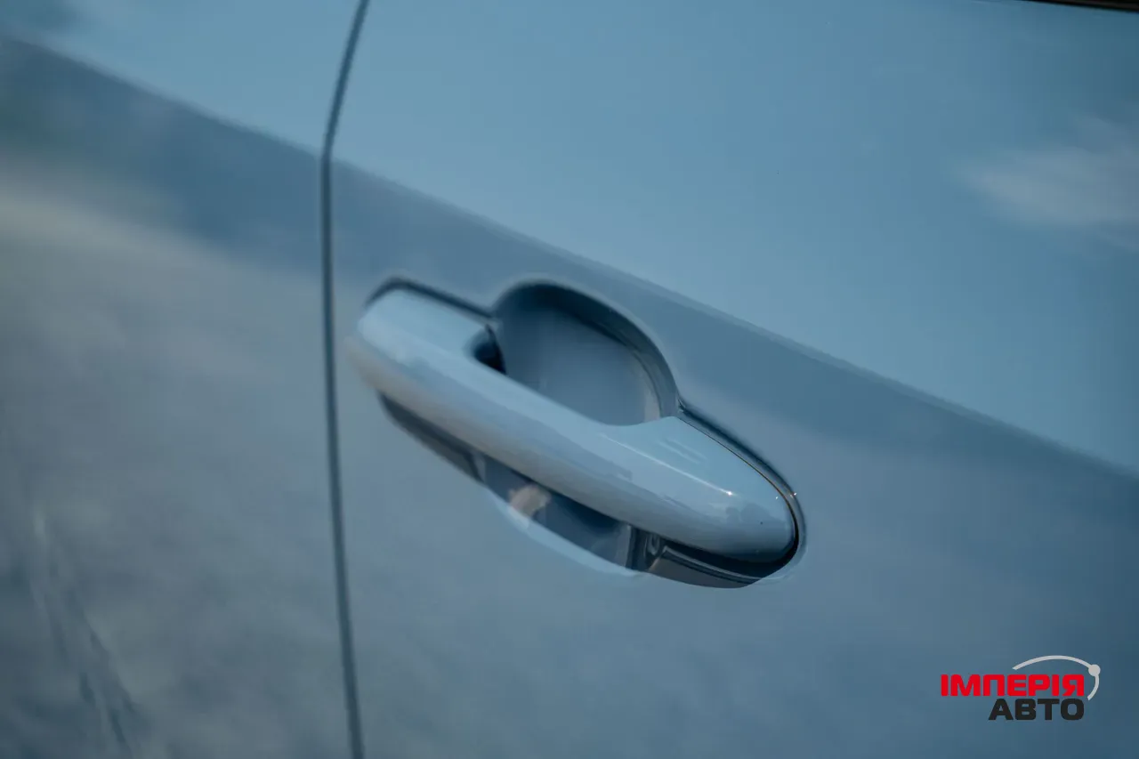 Toyota RAV4 - фото 25