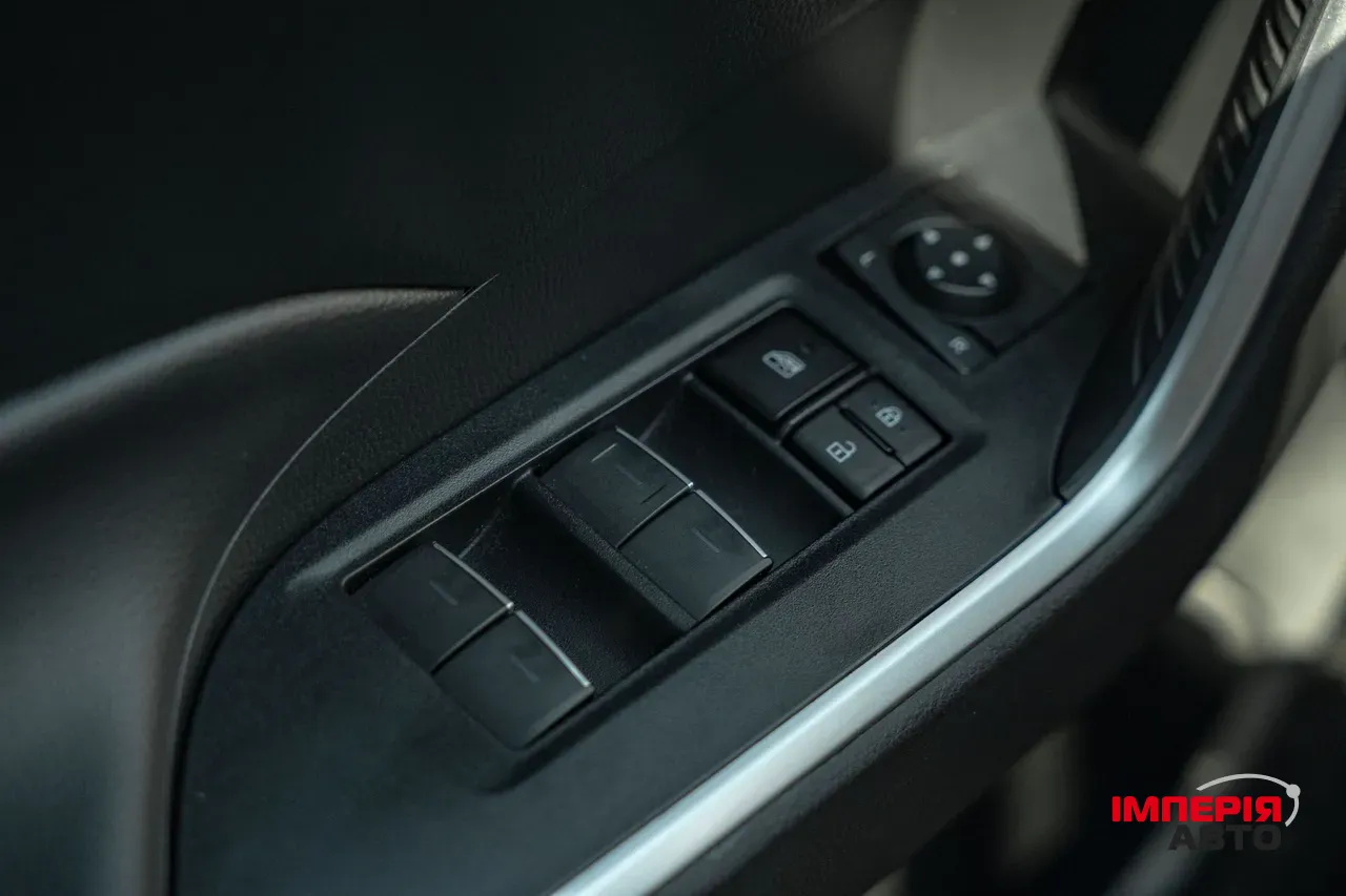 Toyota RAV4 - фото 27