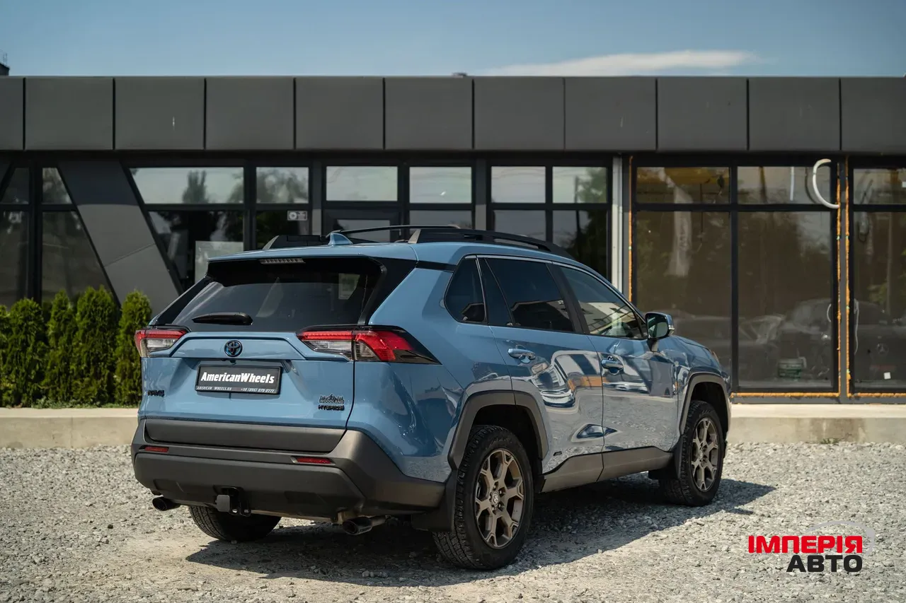 Toyota RAV4 - фото 5