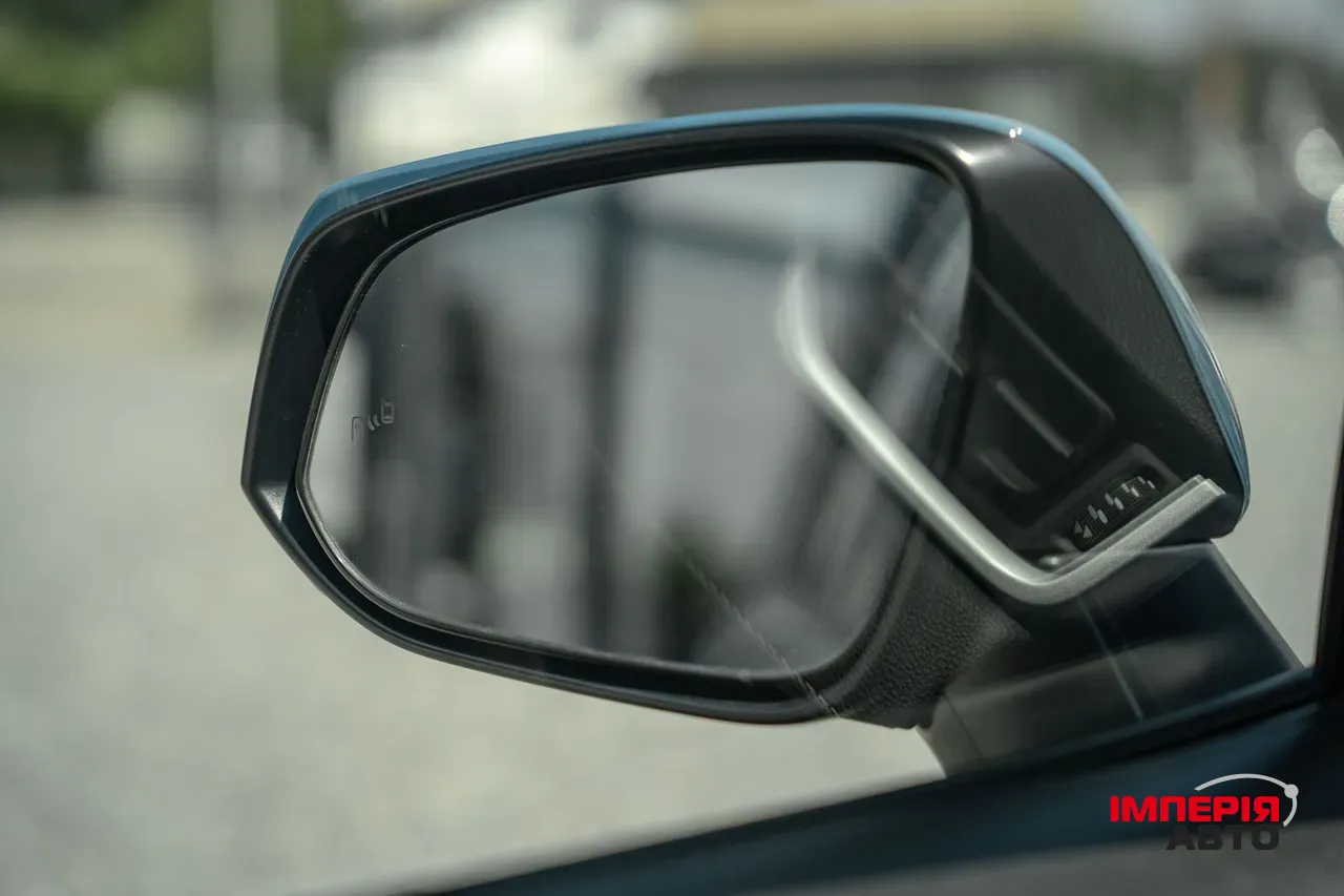 Toyota RAV4 - фото 24