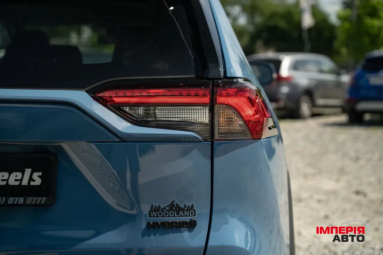 Toyota RAV4 - фото 10