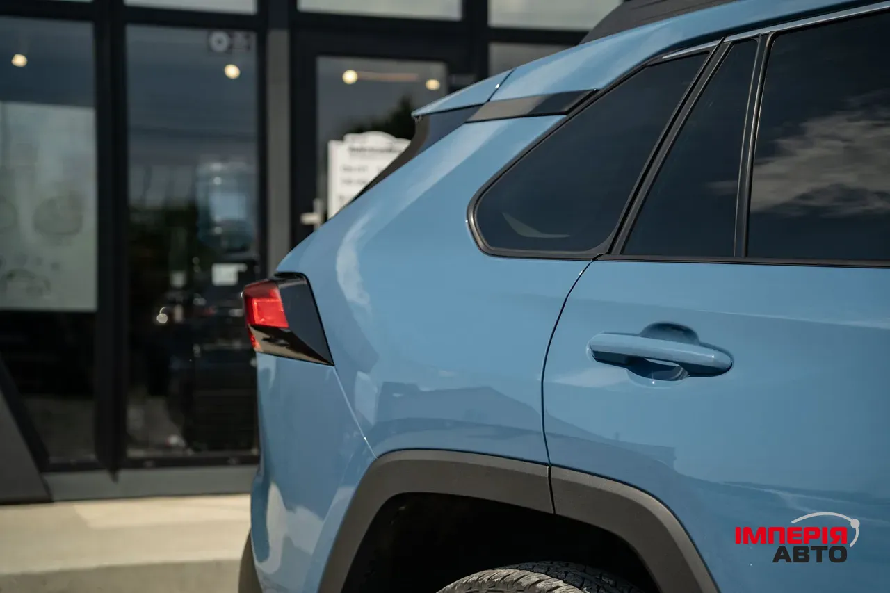 Toyota RAV4 - фото 13