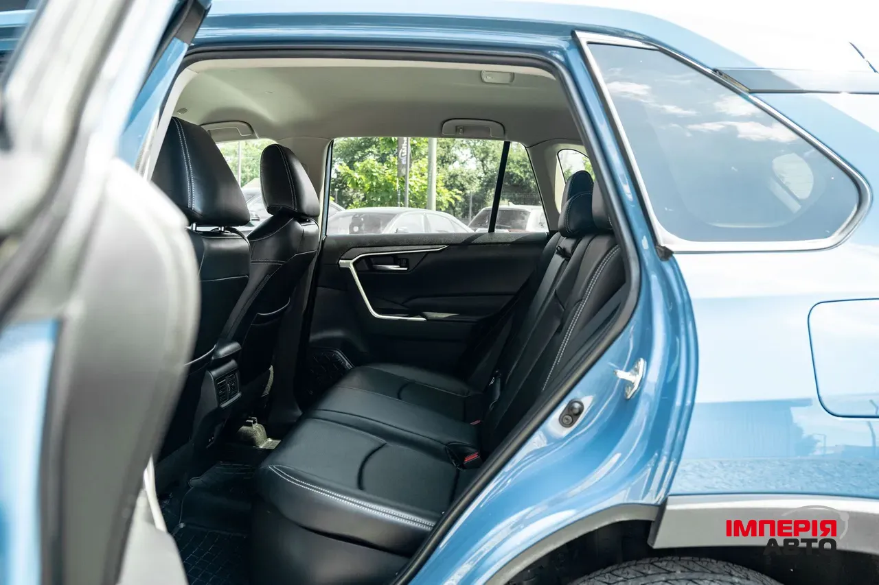 Toyota RAV4 - фото 47