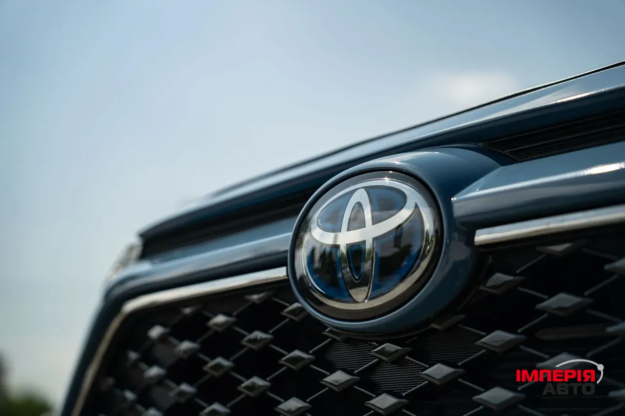 Toyota RAV4 - фото 21