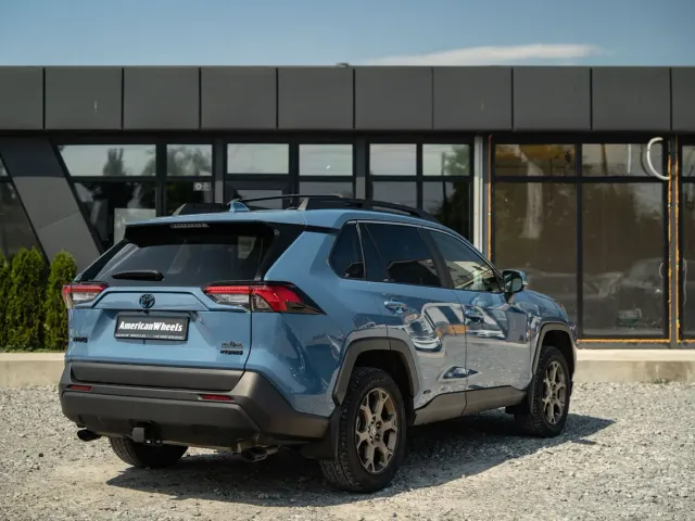 Toyota RAV4 - фото 5