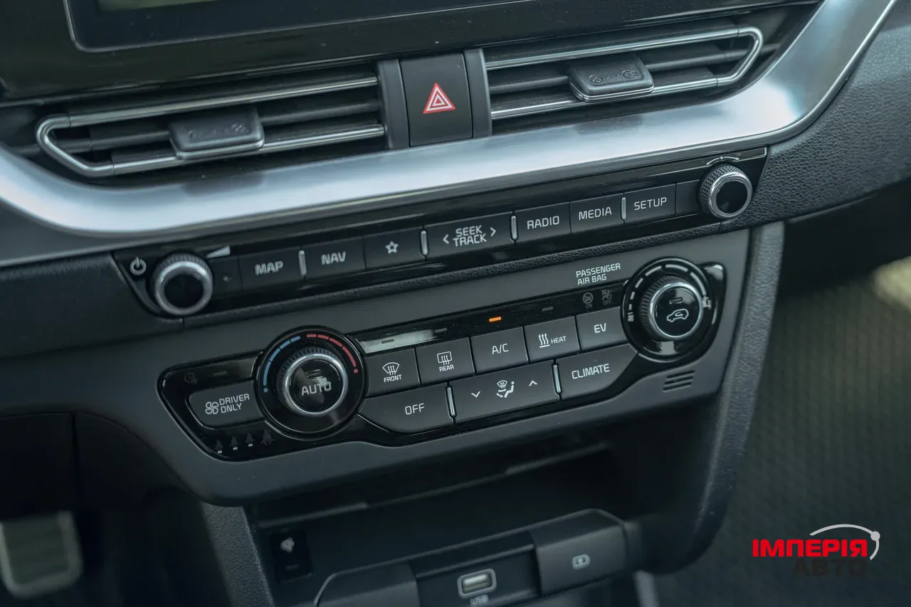 Kia Niro - фото 35