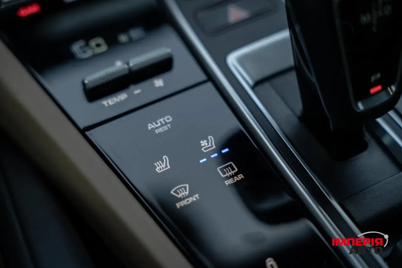 Porsche Cayenne - фото 48