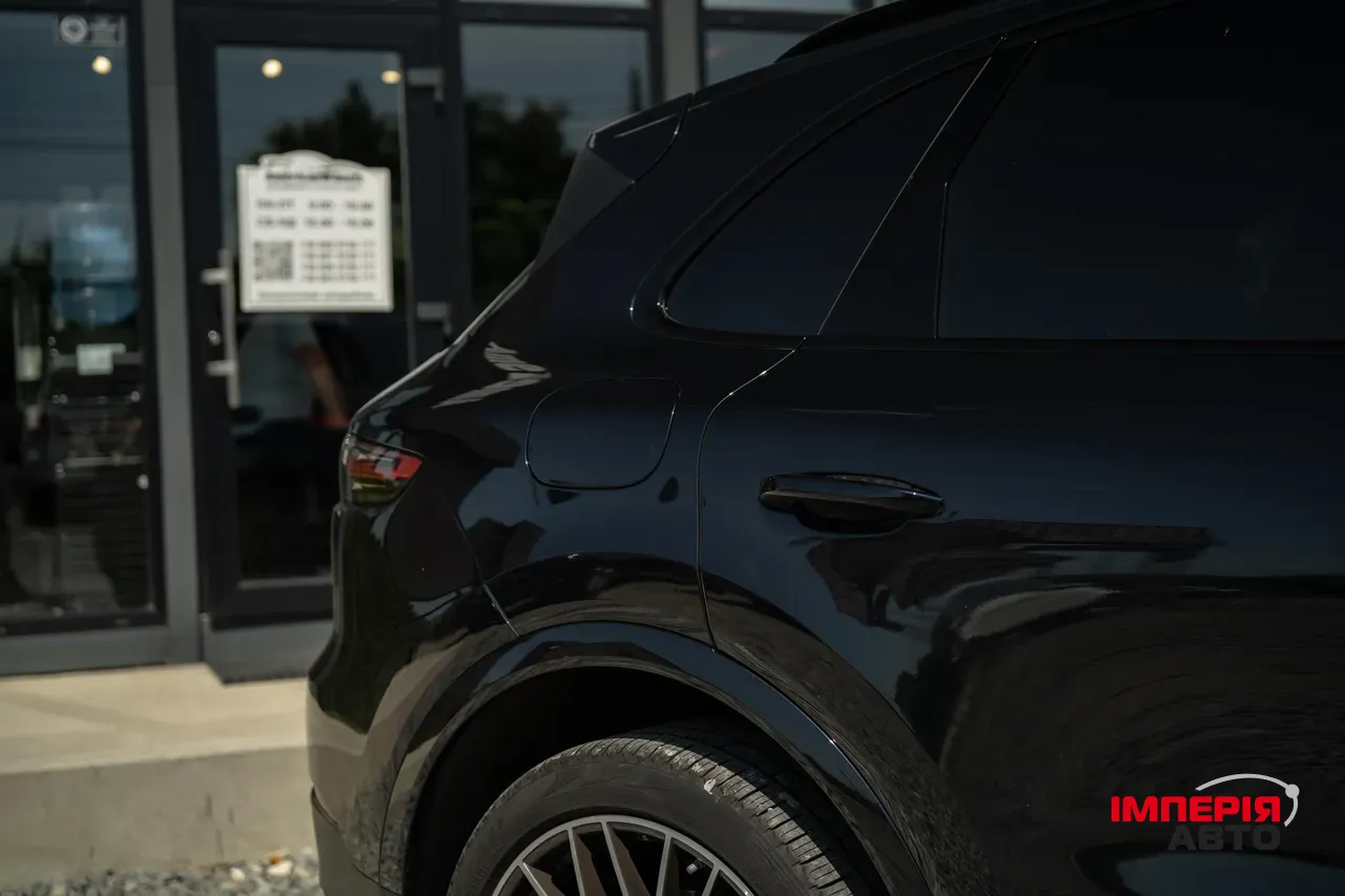 Porsche Cayenne - фото 14