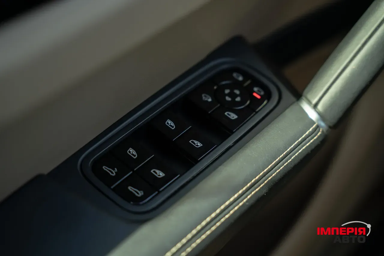 Porsche Cayenne - фото 31