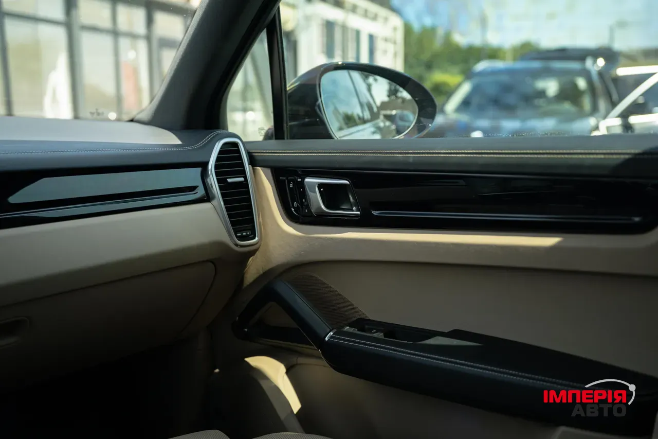 Porsche Cayenne - фото 54