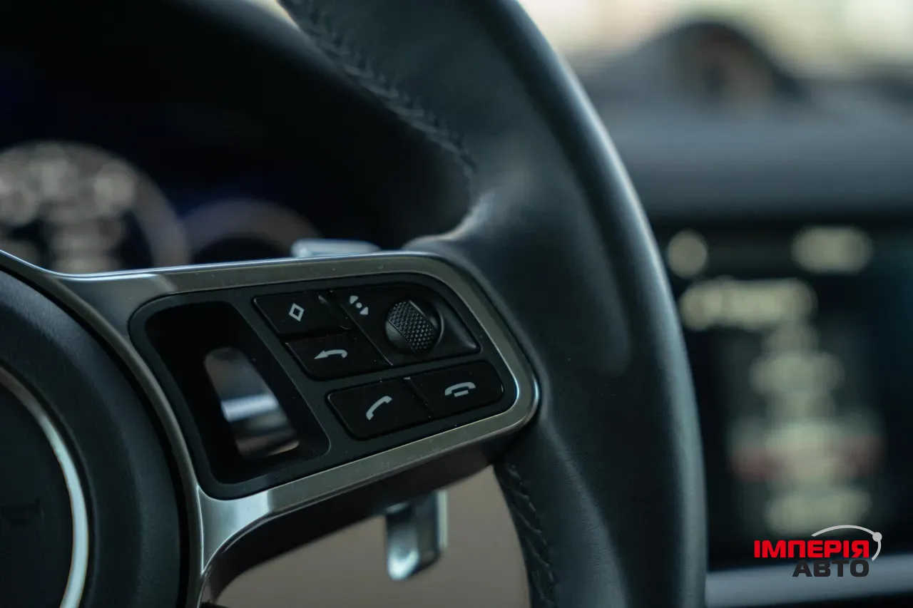 Porsche Cayenne - фото 37