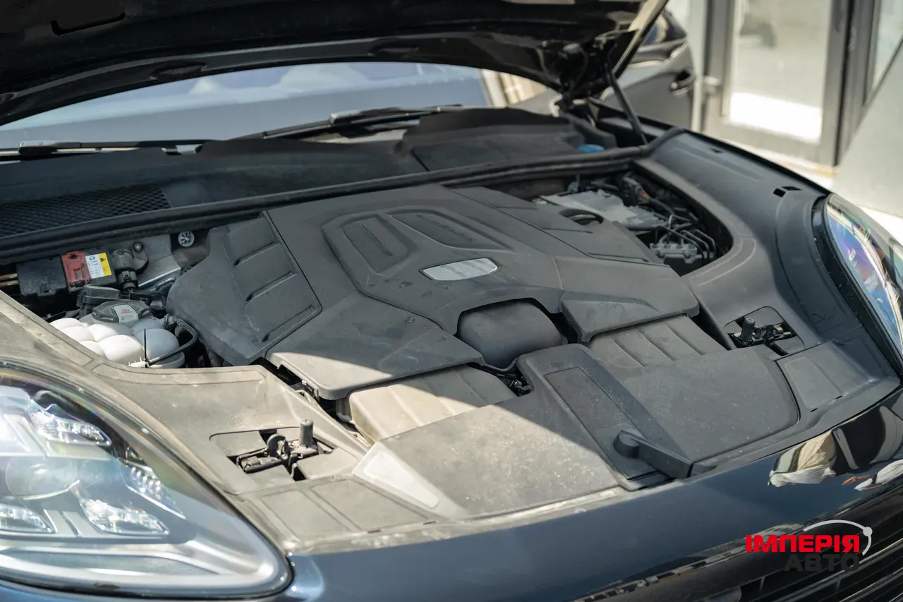 Porsche Cayenne - фото 27