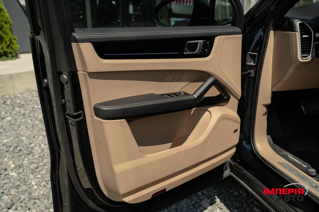 Porsche Cayenne - фото 59