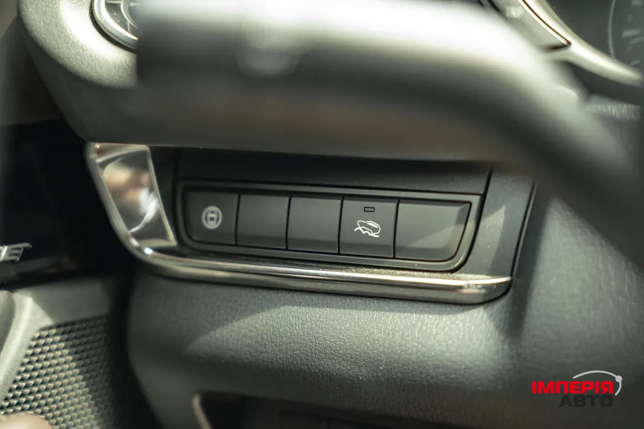 Mazda CX-30 - фото 29