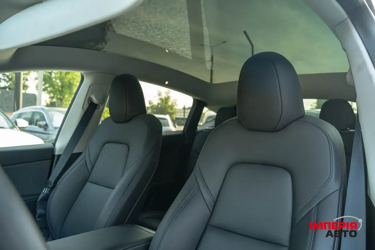 Tesla Model Y - фото 23
