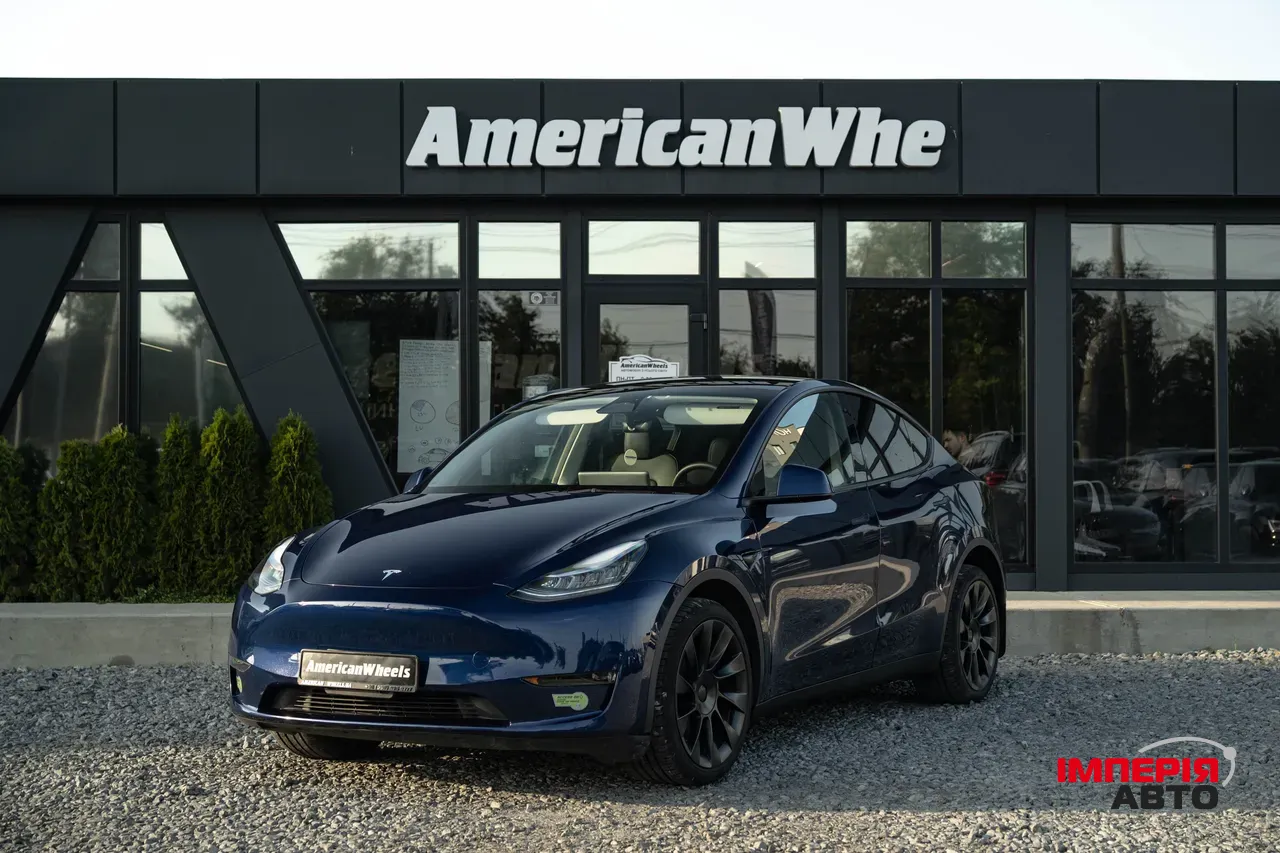 Tesla Model Y - фото 1