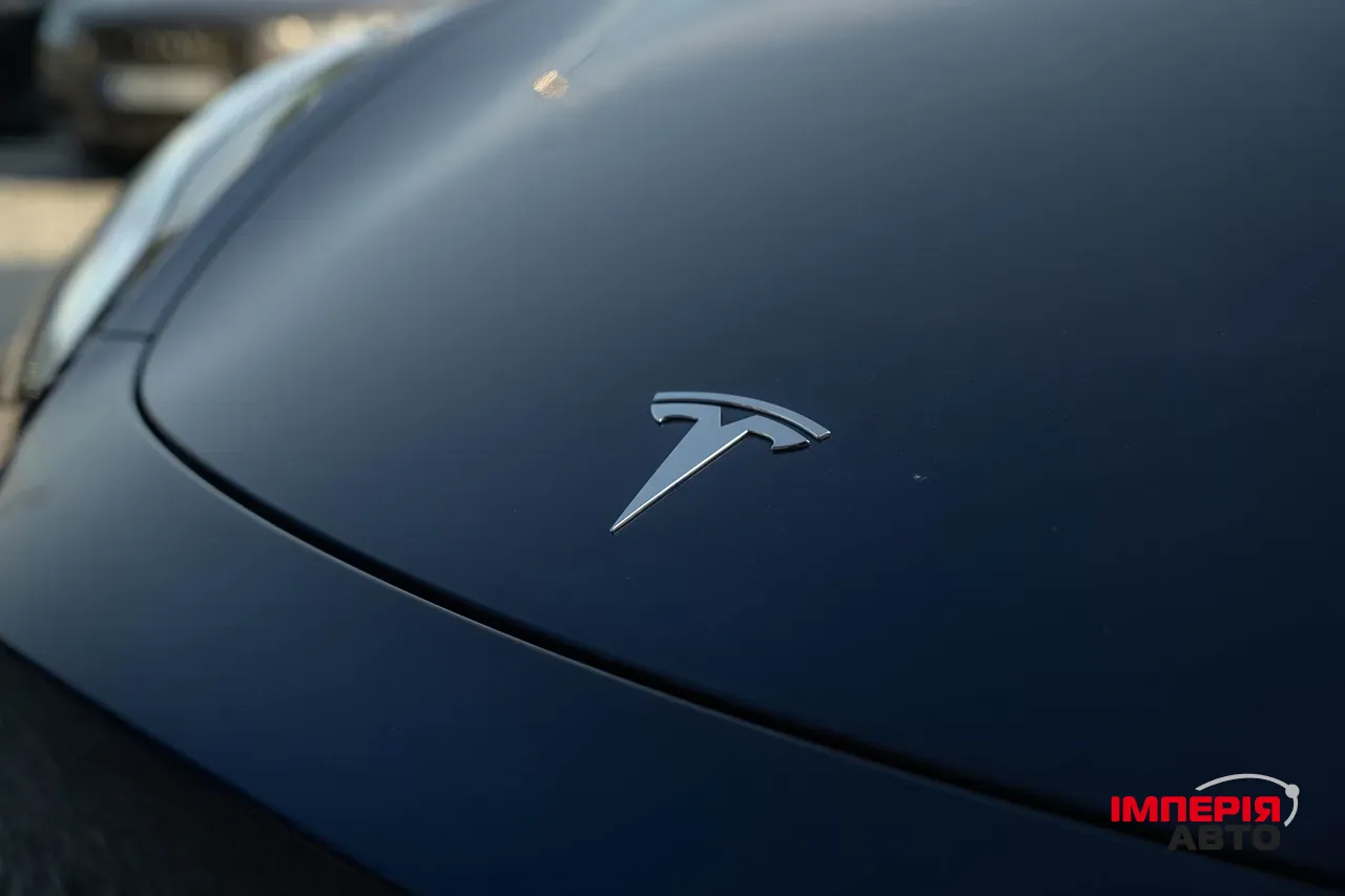 Tesla Model Y - фото 9