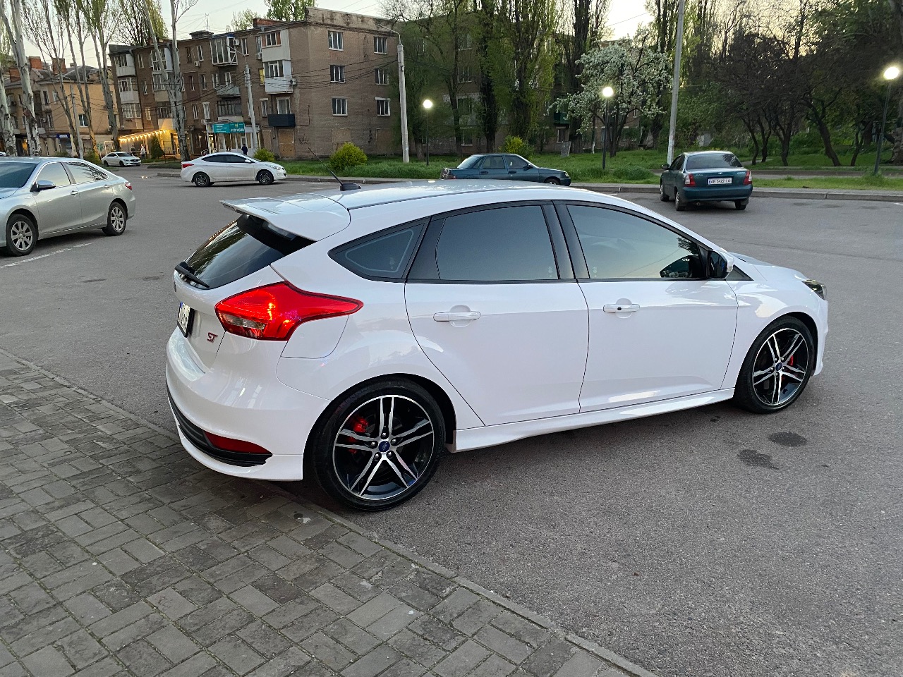 Ford Focus ST - фото 6