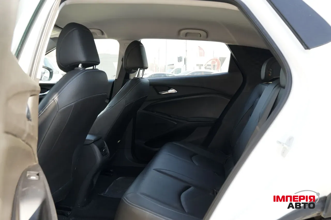 Chevrolet Menlo - фото 21