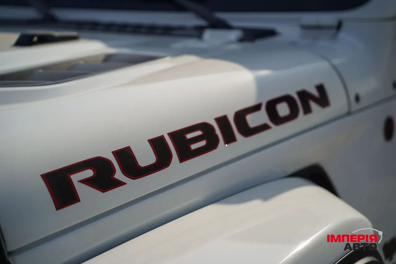 Jeep Wrangler - фото 13