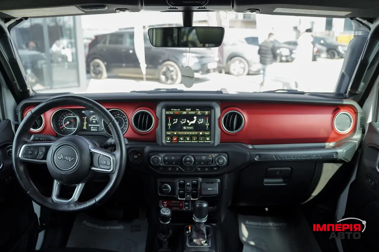 Jeep Wrangler - фото 23