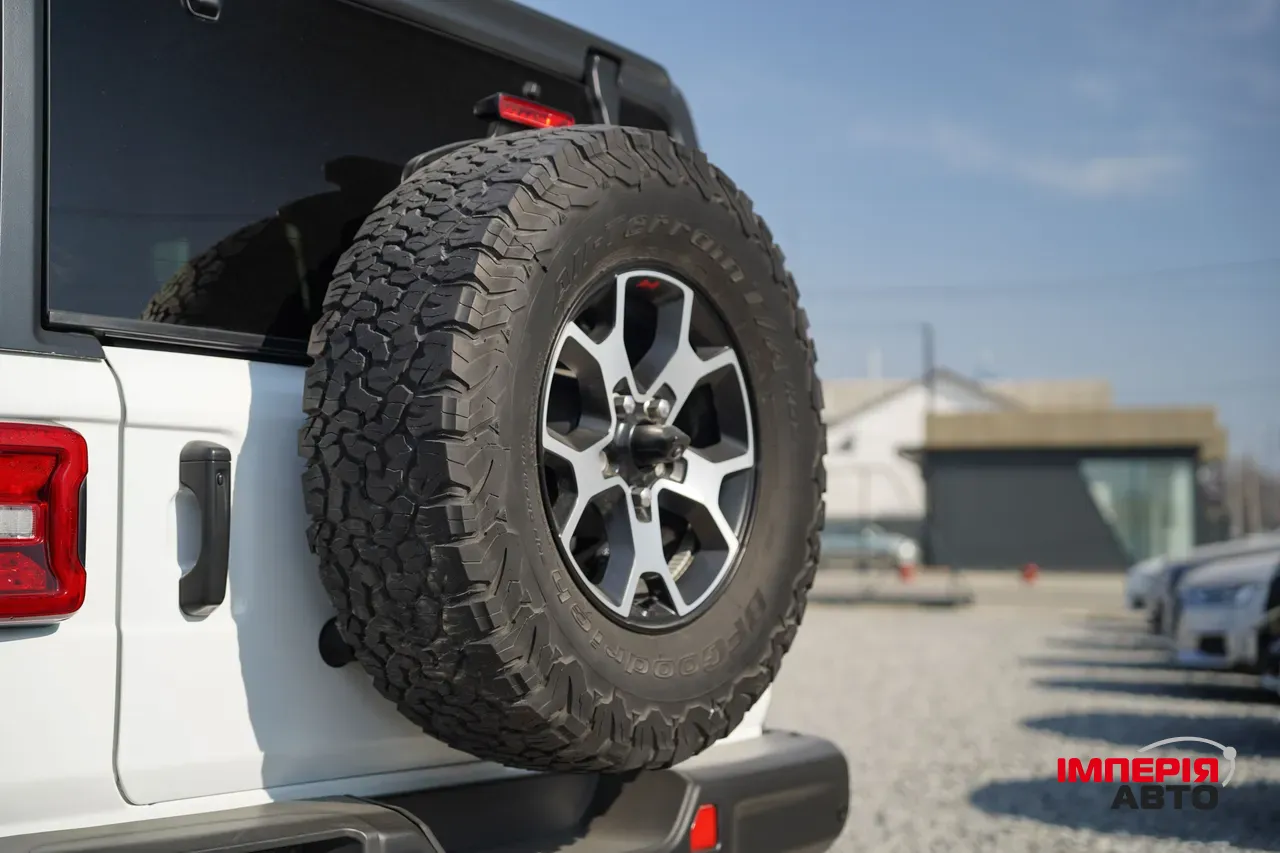 Jeep Wrangler - фото 7