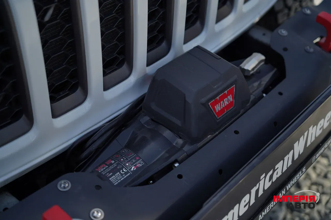 Jeep Wrangler - фото 17