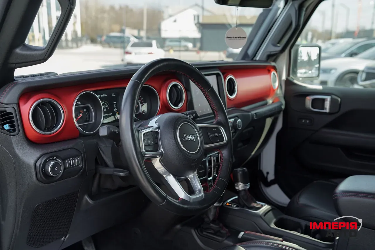 Jeep Wrangler - фото 22